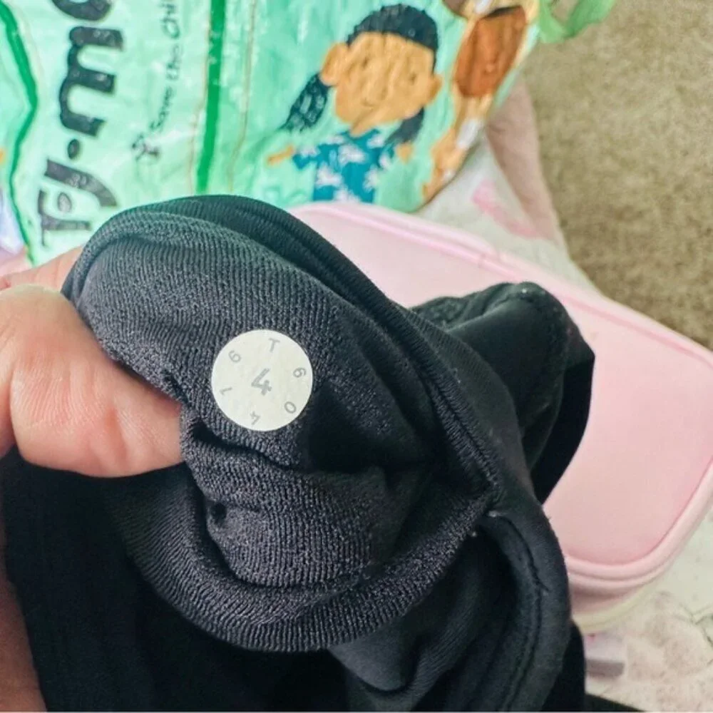 Lululemon Black HIT IT Cropped Leggings T60416 Size 4 High Waisted Pocket, Jelly - Picture 11 of 11